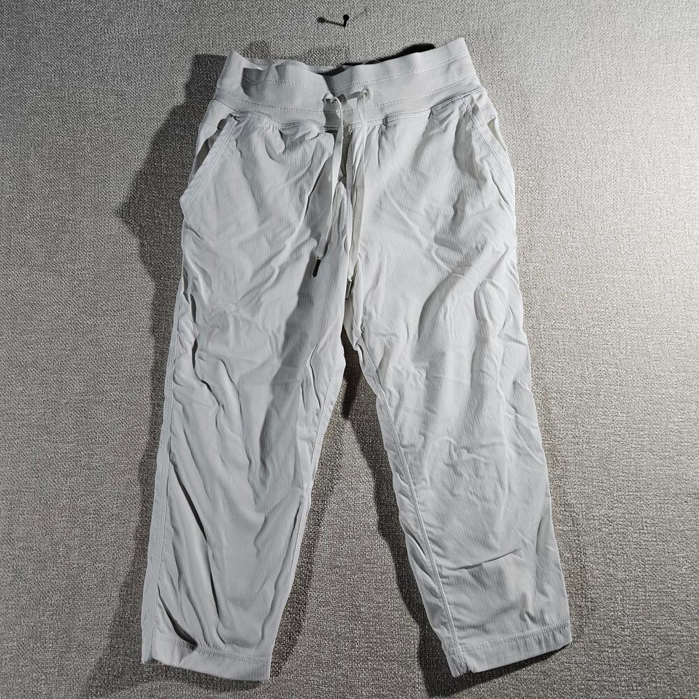 Lululemon Dance Studio Capri Joggers Womens 4 White Cropped Athletic Pants